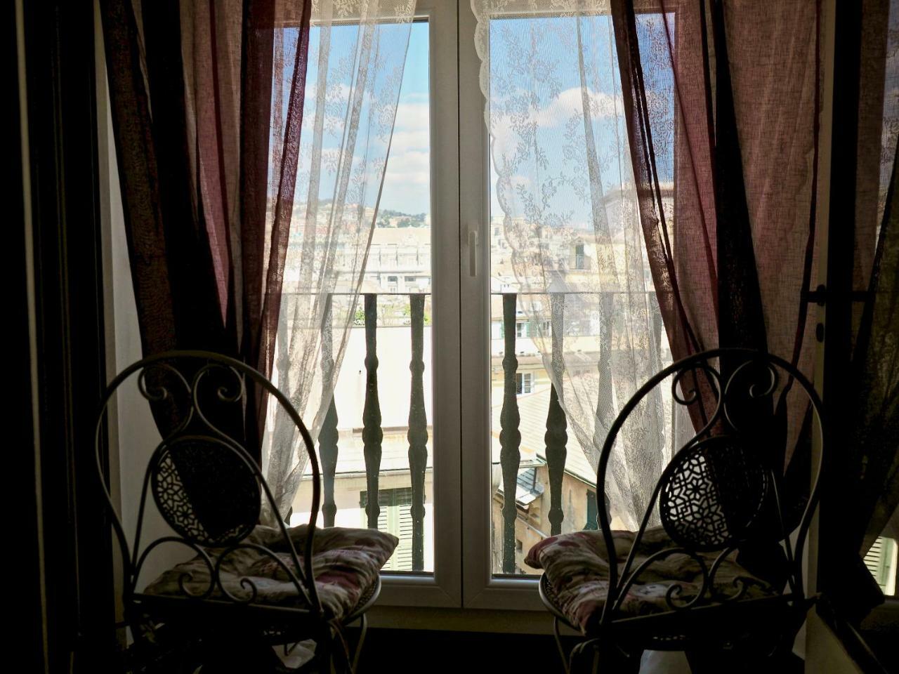 Romantic Suite Con Vista San Donato Генуа Екстериор снимка